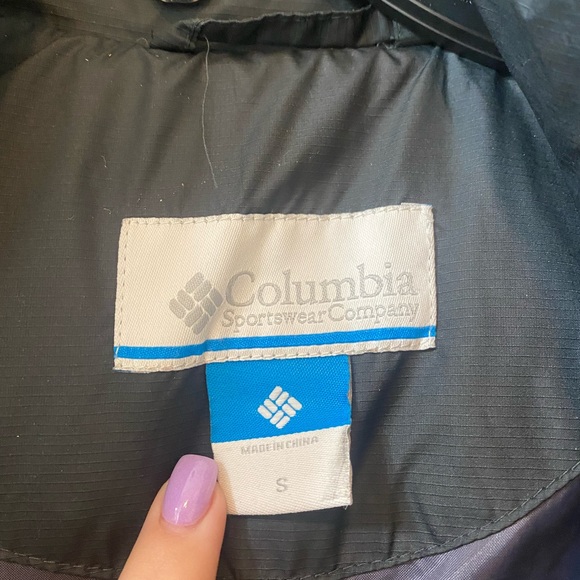 Columbia Womens puffer vest - Picture 2 of 4